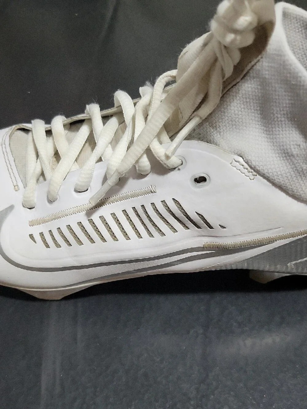 Nike Men’s White and Gray High-Top Athletic Football Cleats
